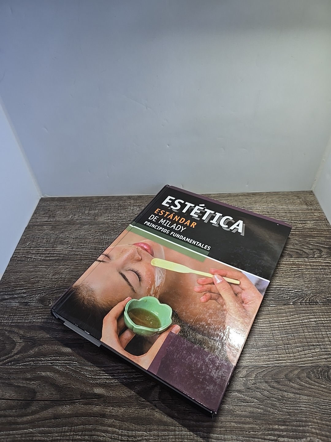 Estética Estándar De Milady