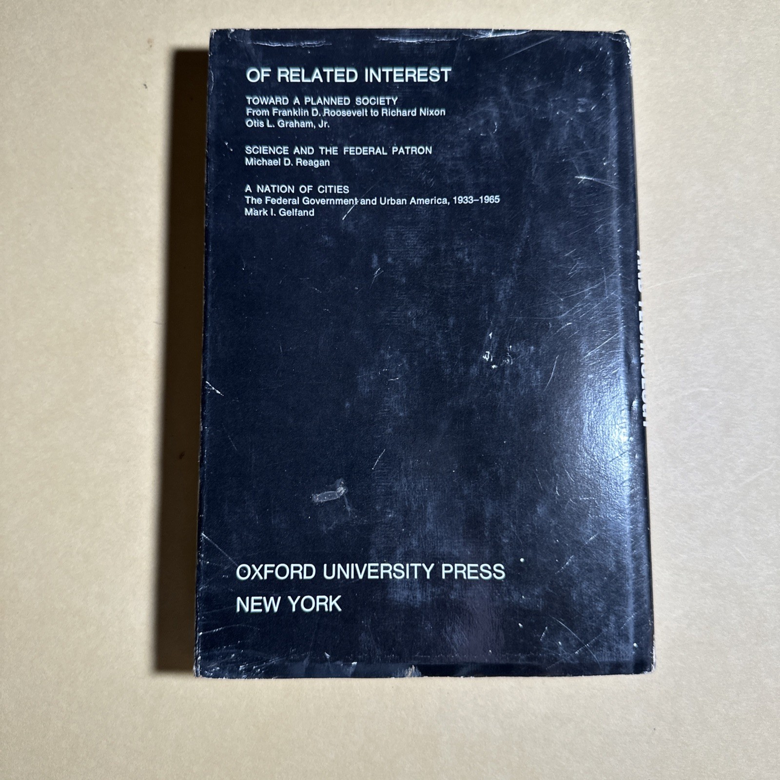 GOVERNING SCIENCE & TECHNOLOGY By W. Henry Lambright HC Dust Jacket 25A1212