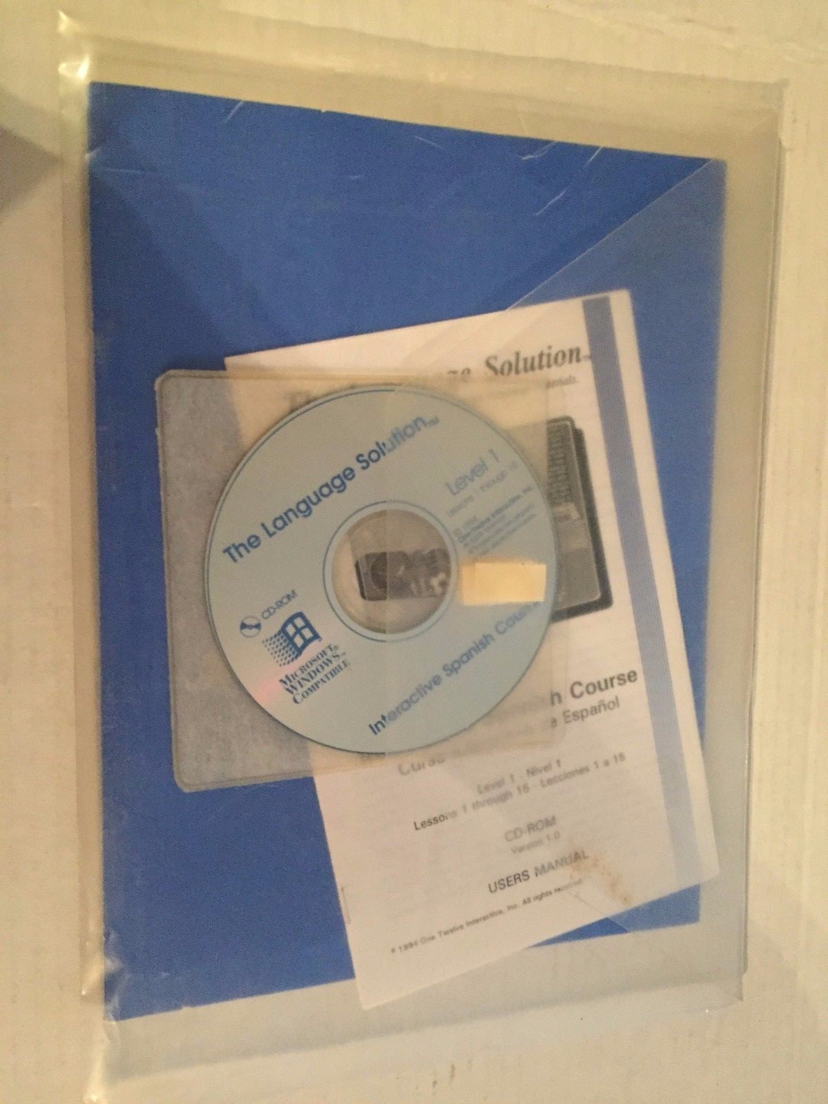 THE LANGUAGE SOLUTION INTERACTIVE SPANISH COURSE LEVEL 1 BOOK CD ROM